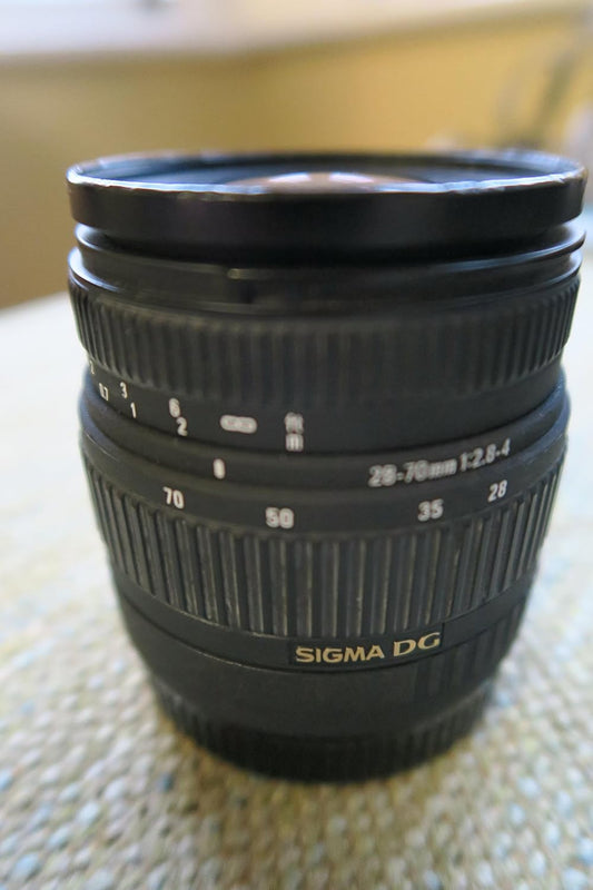 Sigma Standard Zoom Lenses 28-70mm F2.8 EX DG CANON