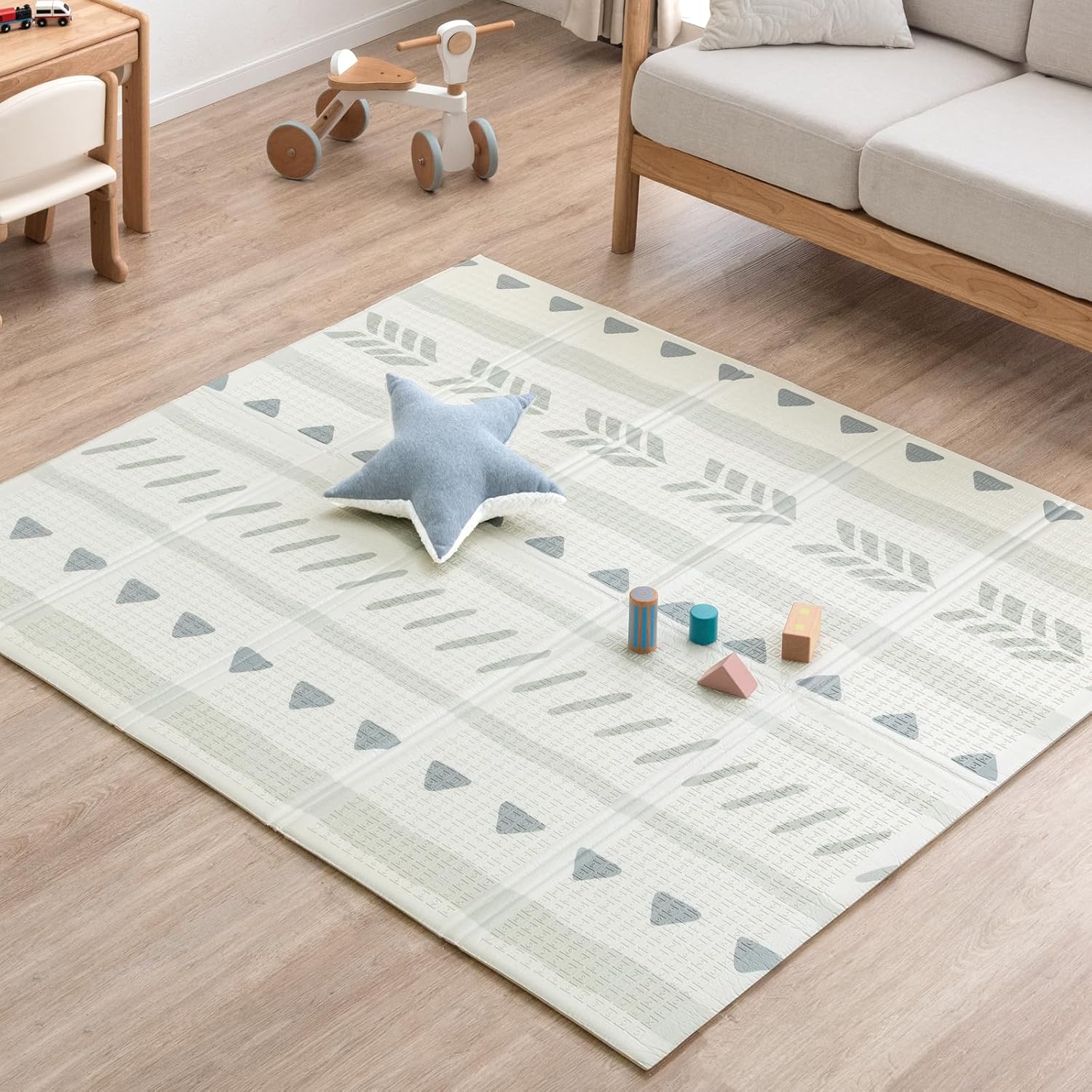 Tansu no Gen 31800074 (101729) Playmat, Reversible, 59.1 x 70.4 inches (150 x 180 cm), Thickness: 0.4 inches (1 cm), Foldable, Waterproof, Soundproof, Lightweight, Baby Mat, Children's Room, Floor