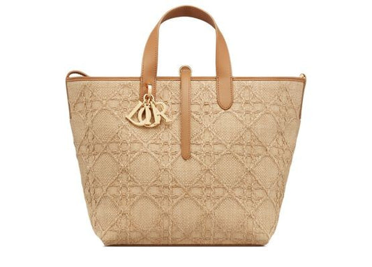 Medium Dior Toujours Vertical Tote Bag - Image 1