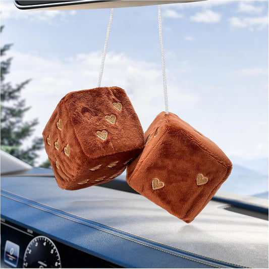 Par de dados de felpa mullidos para espejo de automóvil, 2.75 pulgadas, cuadrados, retro, suaves, adorno lindo con patrón de corazón, espejo retrovisor de felpa universal para mujeres y hombres