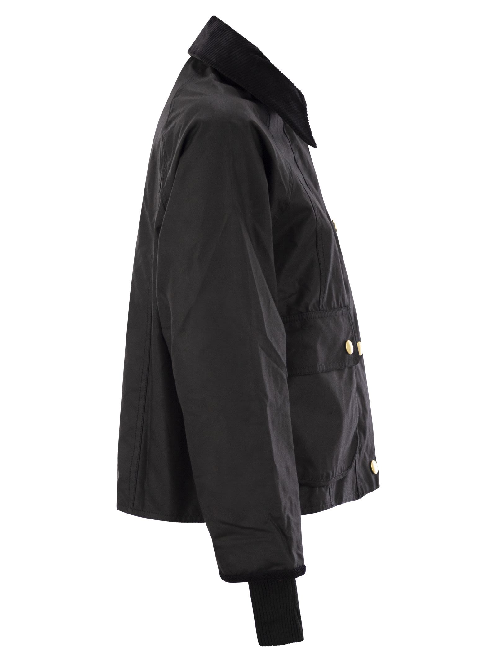 Barbour Beadnellは、作物をカットしたジャケットをワックスしました - Image 1