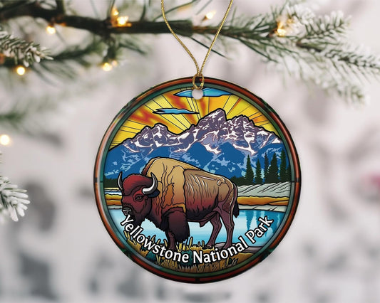Yellowstone National Park - Adorno de Navidad con aspecto de vitral, recuerdo, recuerdo de viaje, regalo de cerámica impreso en ambos lados