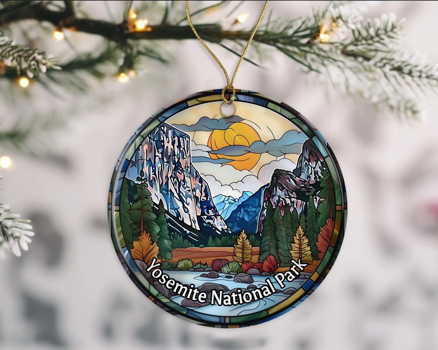 Yosemite National Park - Adorno con aspecto de vitral, recuerdo de Navidad de los parques nacionales, recuerdo de viaje, regalo de cerámica impreso en ambos lados