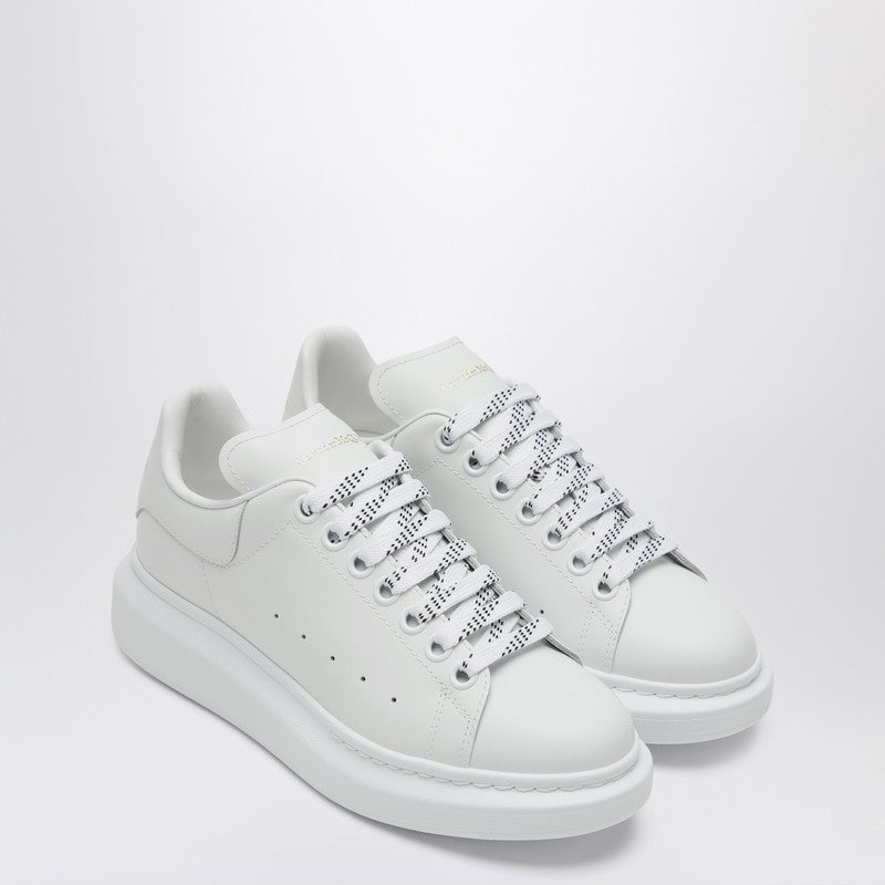 Alexander McQueen アレクサンダーMCクイーン特大スニーカーホワイト - Image 1