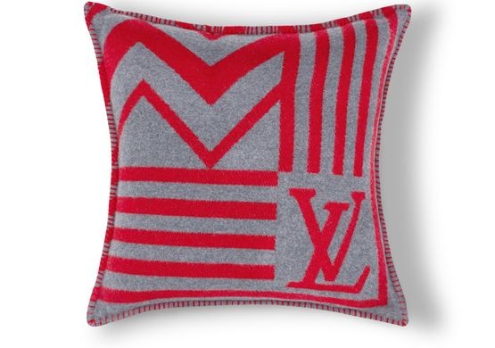 LOUIS VUITTON LV Summit Cushion - Image 1