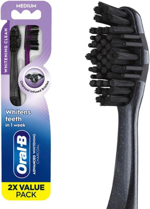 Oral-B - Cepillo de dientes manual 3D de carbón blanco, paquete de 2, cerdas medianas, cepillos blanqueadores de dientes para adultos