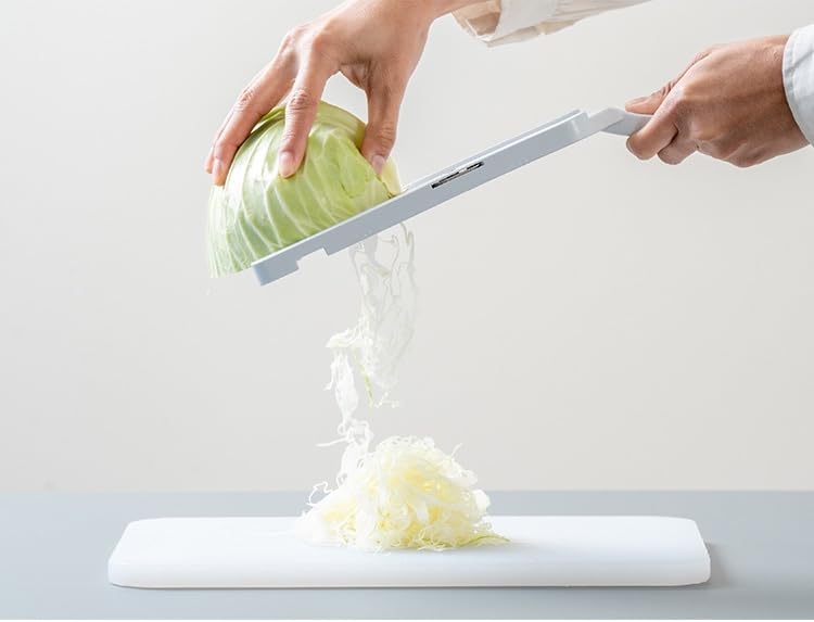 Cabbage Slicer Made by Knife Craftsmen, Seki Cutlery, Fluffy, Ultra Thin Shredded Cabbage with Holder, Vegetable Slicer, Cutlery Gusset, Slicer