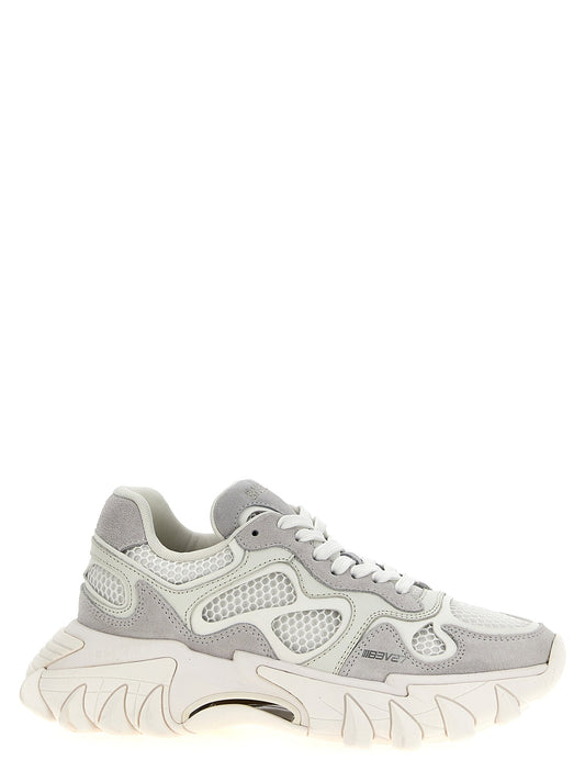 Balmain 'B East'スニーカー - Image 1
