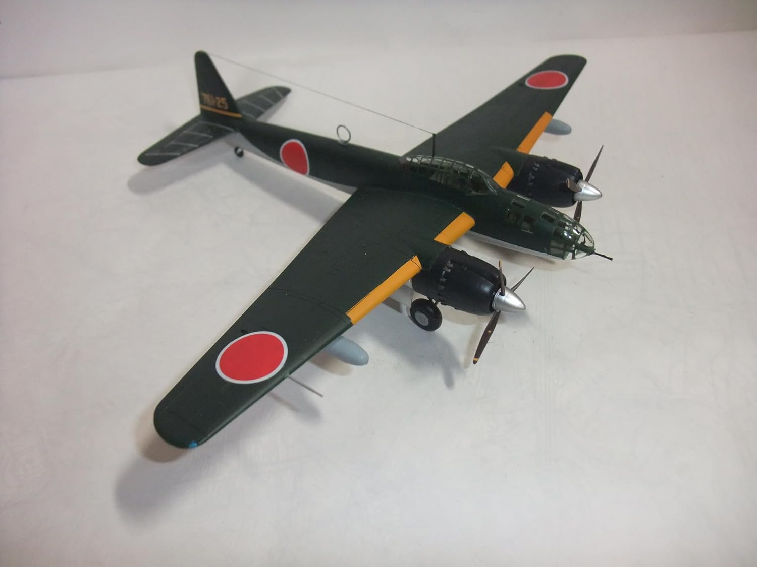 Japan Navy Twin Bomber Galaxy (Ginga) 1/72 Size (Plastic Model)
