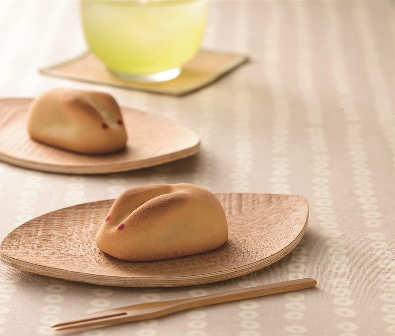 Gift Sushi Confectionery White Rabbit in Inaba (8 Pieces), Totoro Souvenir, Manju Japanese Sweets, Retirement, Farewell Confectionery, Individually Packaged, Welcome