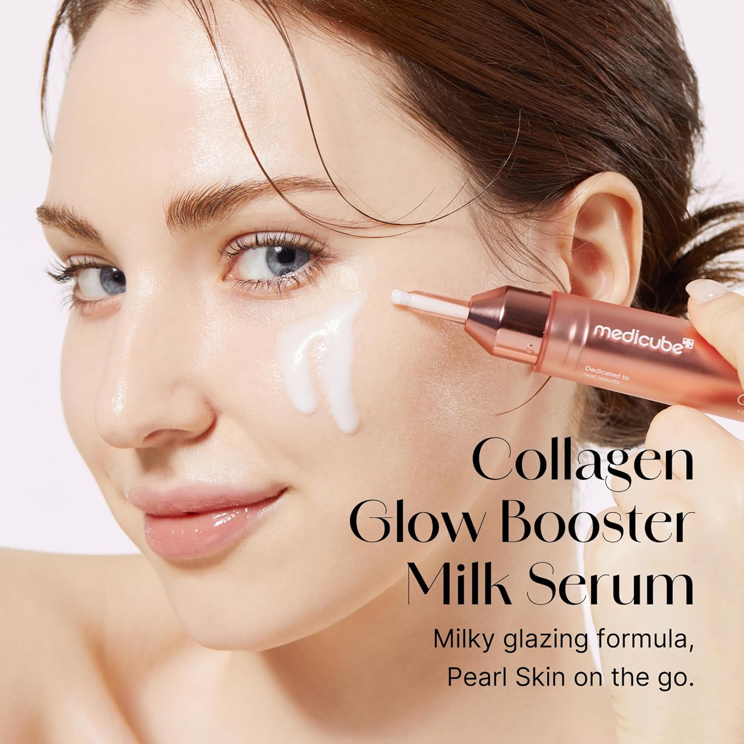 medicube Suero de colágeno Glow Booster Milk Twist & Click | Radiance & Hydration with Hydrolyzed Collagen, Milk Protein Extract - Illuminates & Firms Skin, Korean Skin Care, 0.50 oz