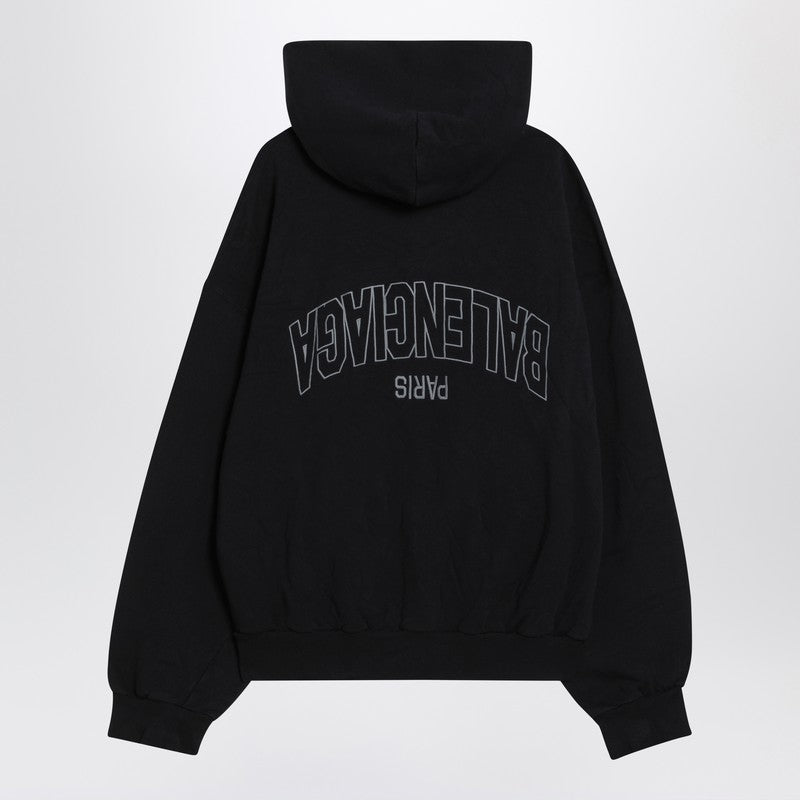 Balenciagaは、黒い反転したUniレギュラーフィットジップフーディーを洗った - Image 2