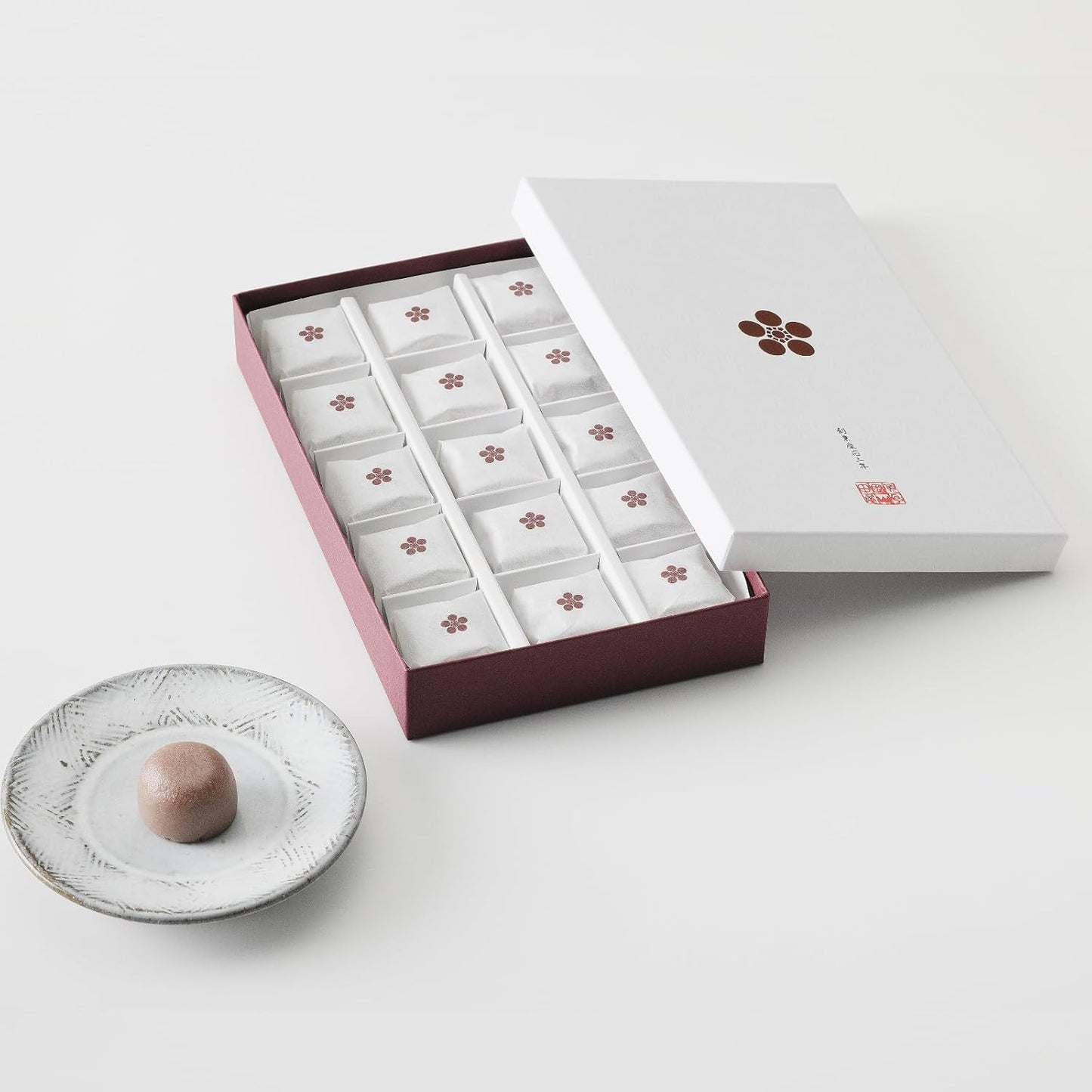 Yamadaya Manju 15 Pieces (Without Carrying Bag) | 和菓子,ギフト,詰め合わせ,個包装,高級,お菓子,お取り寄せ,お茶菓子,手土産,愛媛,贈答品,スイーツ,あんこ,プレゼント,お礼,お返し,お供え,お中元,敬老の日,お彼岸