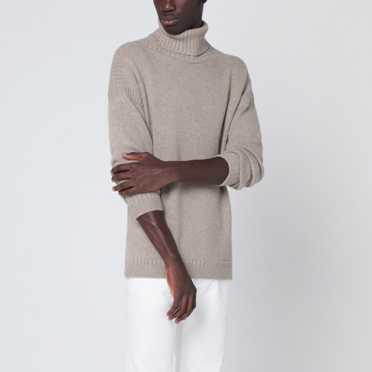Loro Loro Piana Greige Cashmere Turtleneckセーター - Image 2