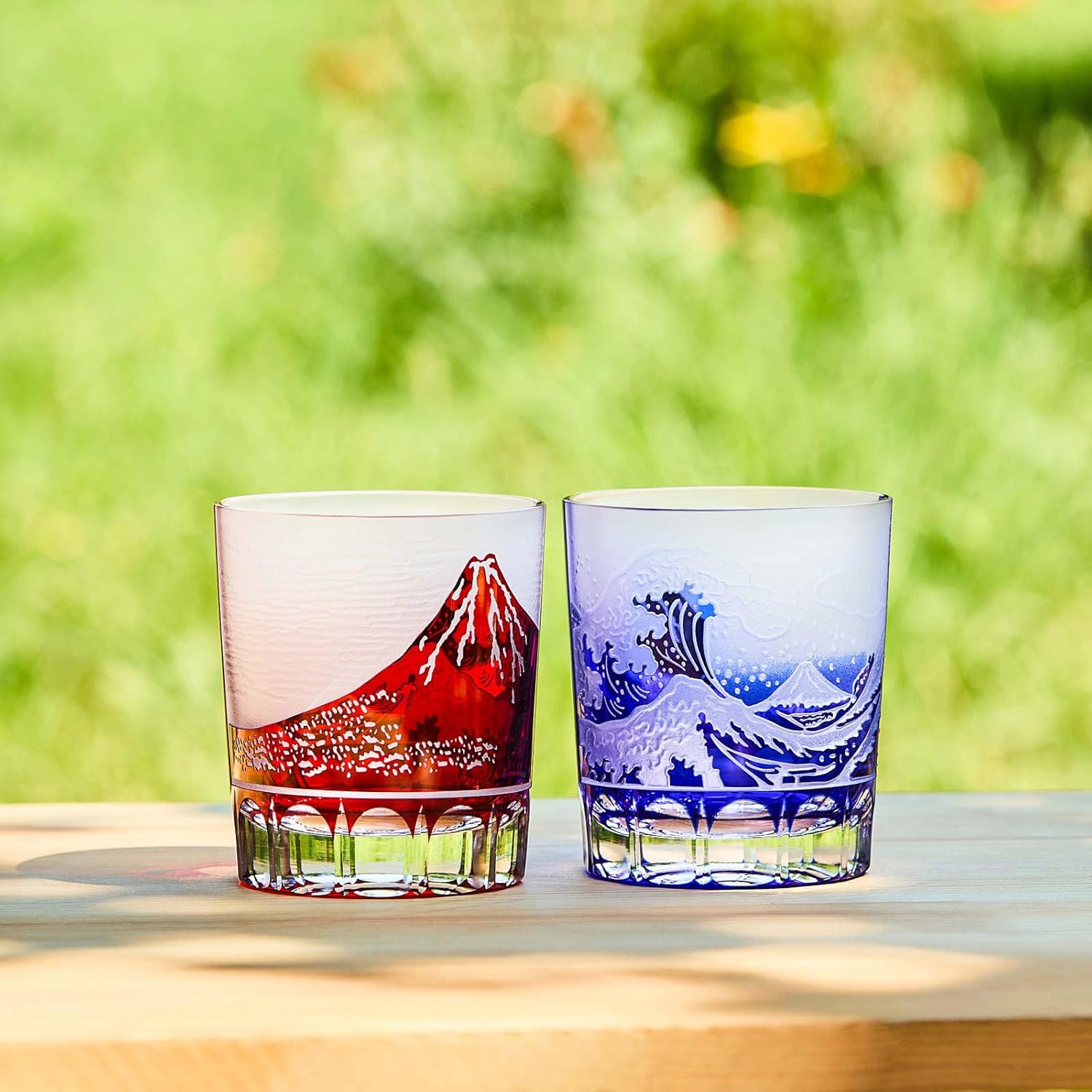 Mt. Fuji Rock Glass, Artisans, Handmade in Paulownia Box, Japanese Sake, Cold Liquor, Beer, Whiskey, Shochu, Stylish, Sake, Celebration, 6th Birthday, Wedding, Mother's Day, Father's Day, Gift, Popular Gift, 9.1 fl oz (260 cc), 2 Pieces, Red + Blue