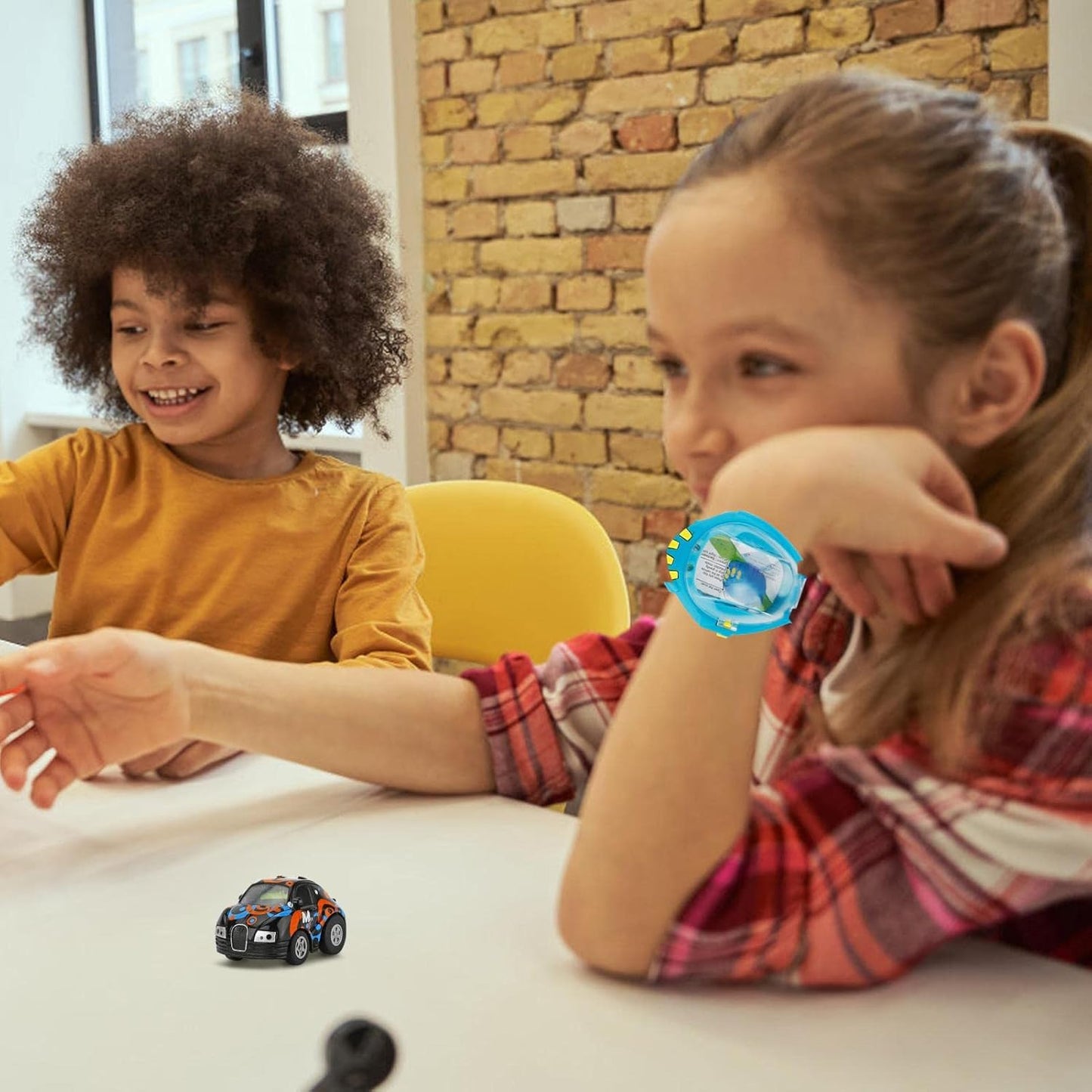 Remote Control Car Watch, Remote Control Cardazzle Cool Watch, Removable Wristband, Wearable Gift Watch for Kids, Interactive Game Toys Shuyu