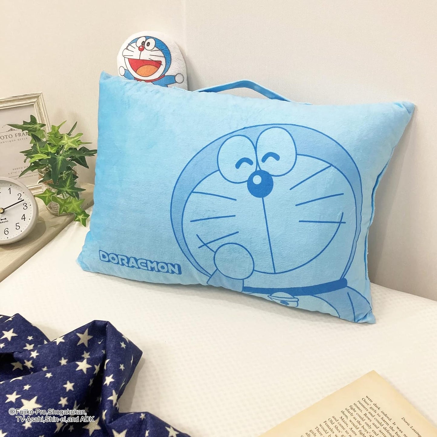 MORIPiLO Body Pillow Doraemon (Pillow with Mascot) With Handle Compact Cushion Goods Plush Toy Nap Pillow 11.0 x 15.4 x 3.5 inches (28 x 39 x 9 cm) Blue Character Morishita Pillows