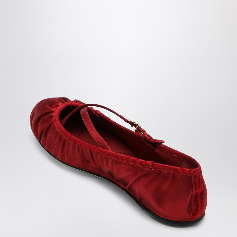 Dolce  Gabbana ドルチェ＆ガッバーナレッドサテンバレリーナ - Image 2