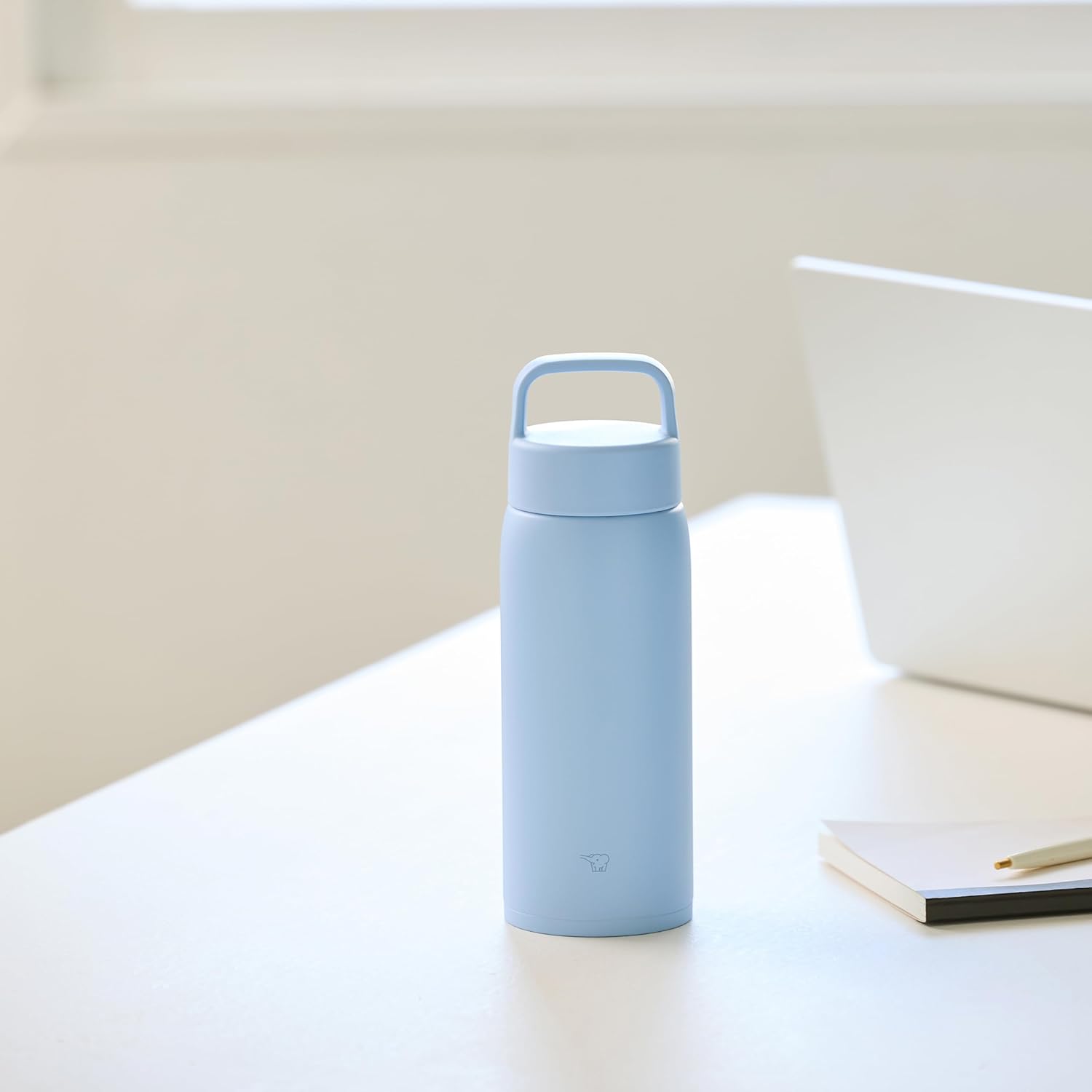 Zojirushi SU-DA80-AM Water Bottle, Large Capacity, 28.7 fl oz (800 ml), Includes Handle, Dishwasher Safe, Seamless Stopper, 2 Piece Washing, Sports Drink, Hot & Cold Retention, Screw Mug, Frosted Blue