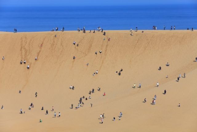 【2027年カレンダー】【日本の風景ポストカード】鳥取県鳥取市、青い海と広がる鳥取砂丘の絶景２ はがき お土産 ハガキ 撮影/kazukiatuko