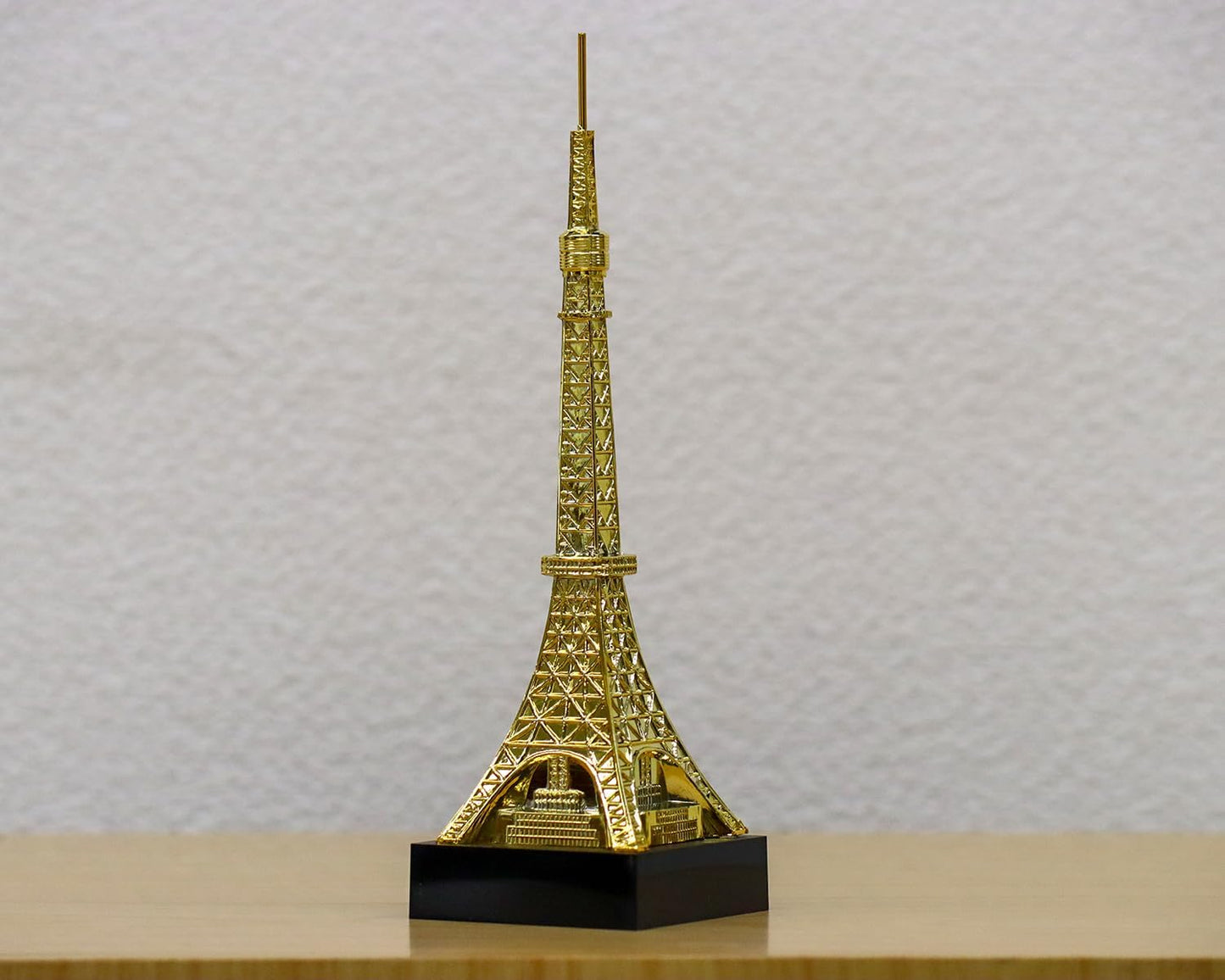 Tokyo Tower Figure, 7.1 inches (18 cm), Starry Sky Gold, Made in Japan, Good Luck Color, Metal, Figurine, Model, Japanese Souvenir, Gift