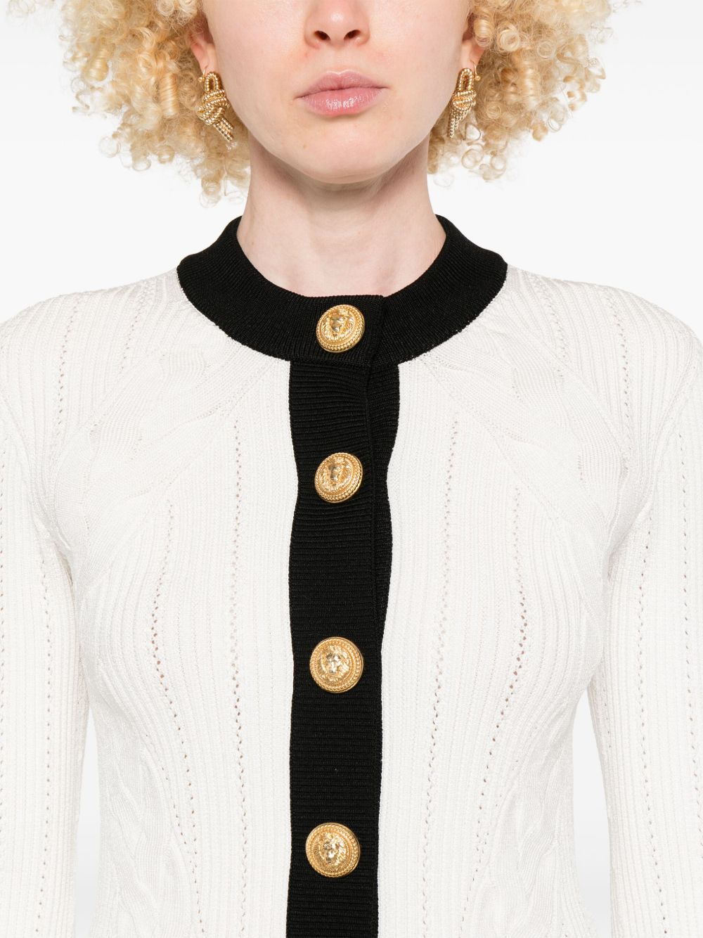 Balmain バルマンはクルーネックカーディガンを編みました - Image 2