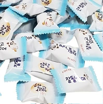 Lotte Malanku Milk Flavor, 2.2 oz (63 g), Marulanku Fluffy, Soft Candy, Fluffy and Mochy, Korean Soft Candy with a Magical Texture. Don't stop when you eat it! Milk (1 bag)
