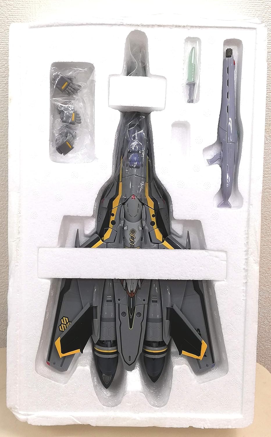 TAMASHII NATIONS DX超合金 マクロスF(フロンティア) VF-25S アーマードメサイアバルキリー(オズマ・リー機)