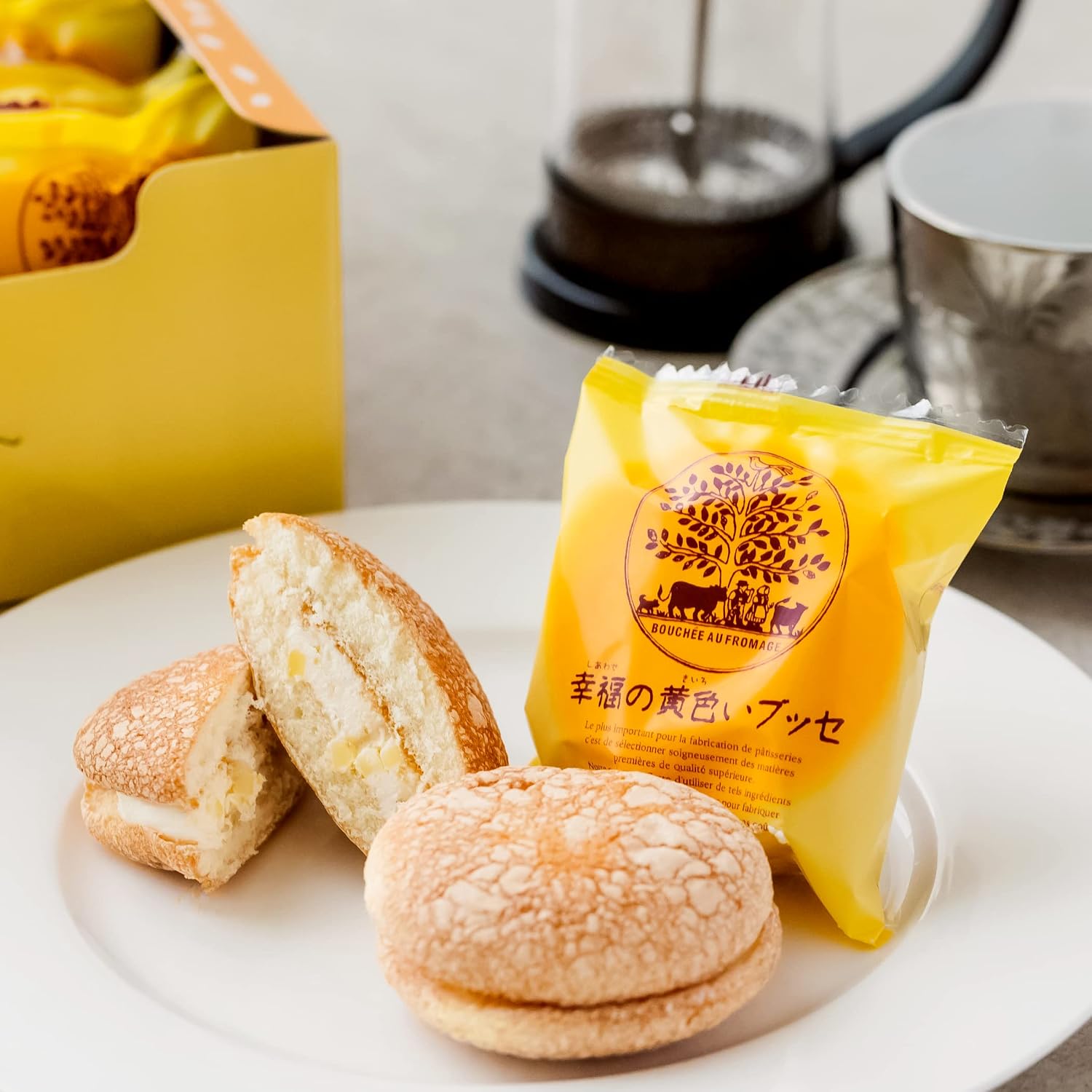 Okashi no Sakai Happy Yellow Busse (12 pieces, gift box) Fluffy Sponge Cheese Busse 30th Anniversary Souvenir Mid-year Gift Gift Mail-order Sweets Respect for the Aged Day Present