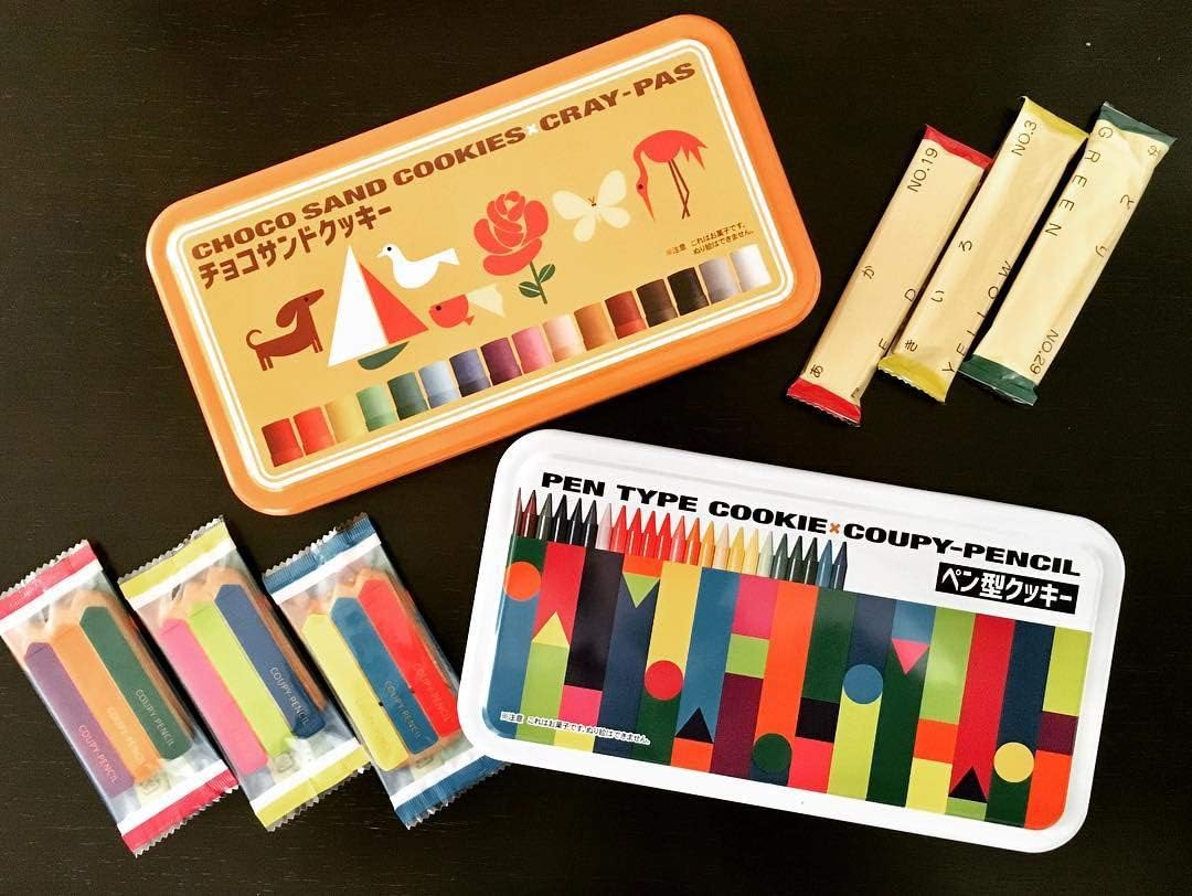 Nagatoya Co., Ltd. Sakura Crayons Collaboration Pen-shaped Cookies (12 pcs) and Chocolate Sandwich Cookies (16 pcs), Osaka Souvenir, Kansai Limited Edition 2 Piece Assortment