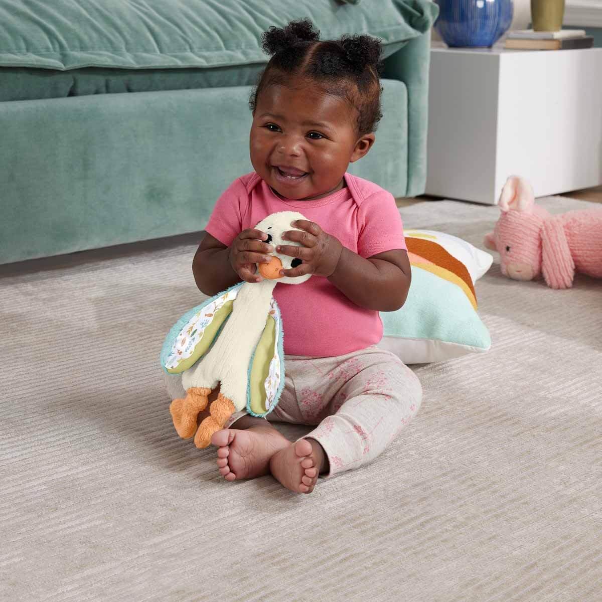 Fisher Price HRB16 Fluffy Duck Plush Baby Toddler Toy Stuffed Animal Rattle Rattle 3 Months and Up White