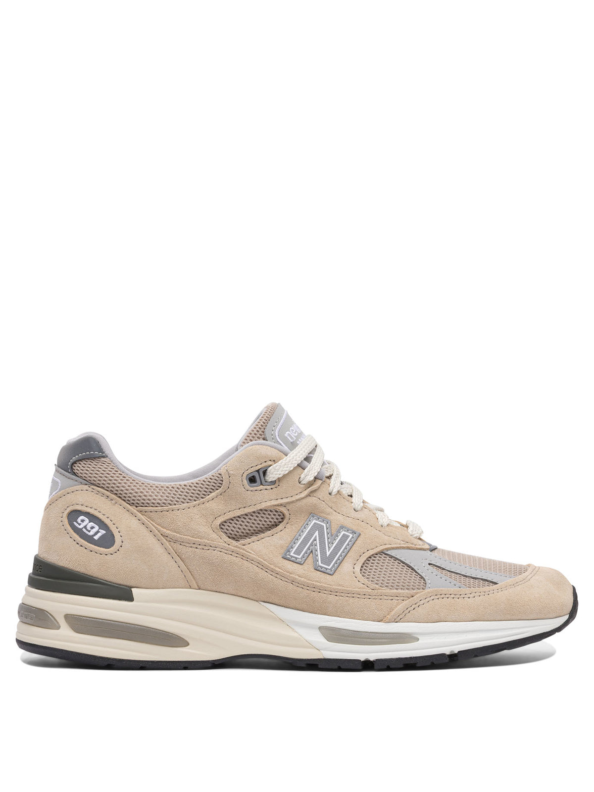 Designer Brand ニューバランススニーカーとスリップオン - Image 2