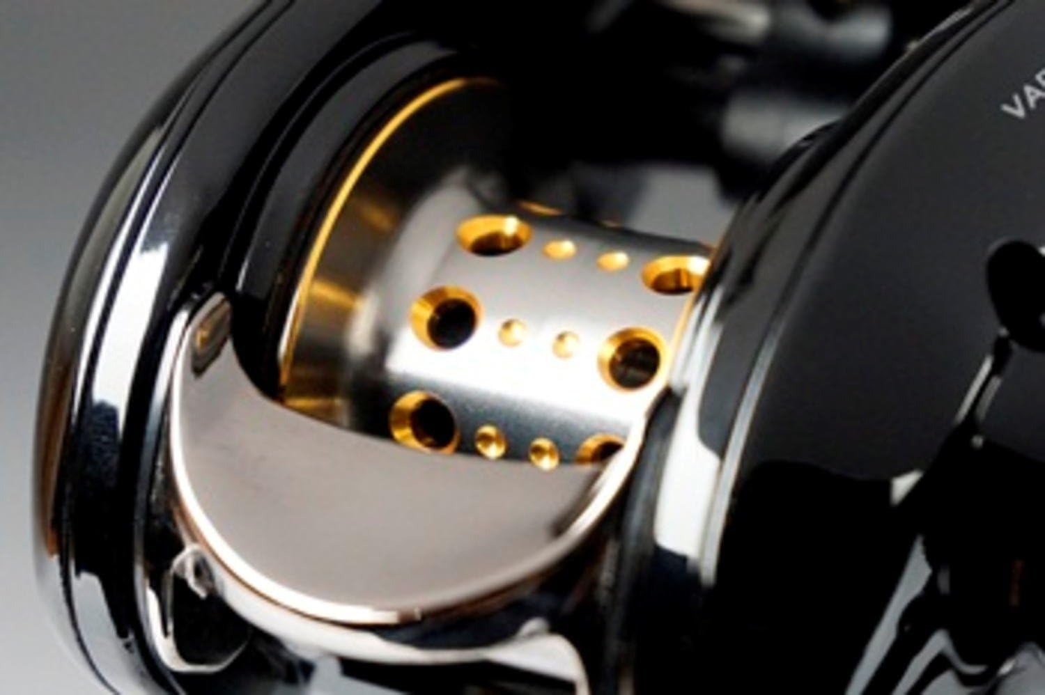 ダイワ(DAIWA) ベイトリール 16 ヴァデル BJ 100SH/SHL (右/左ハンドル) (2016モデル)