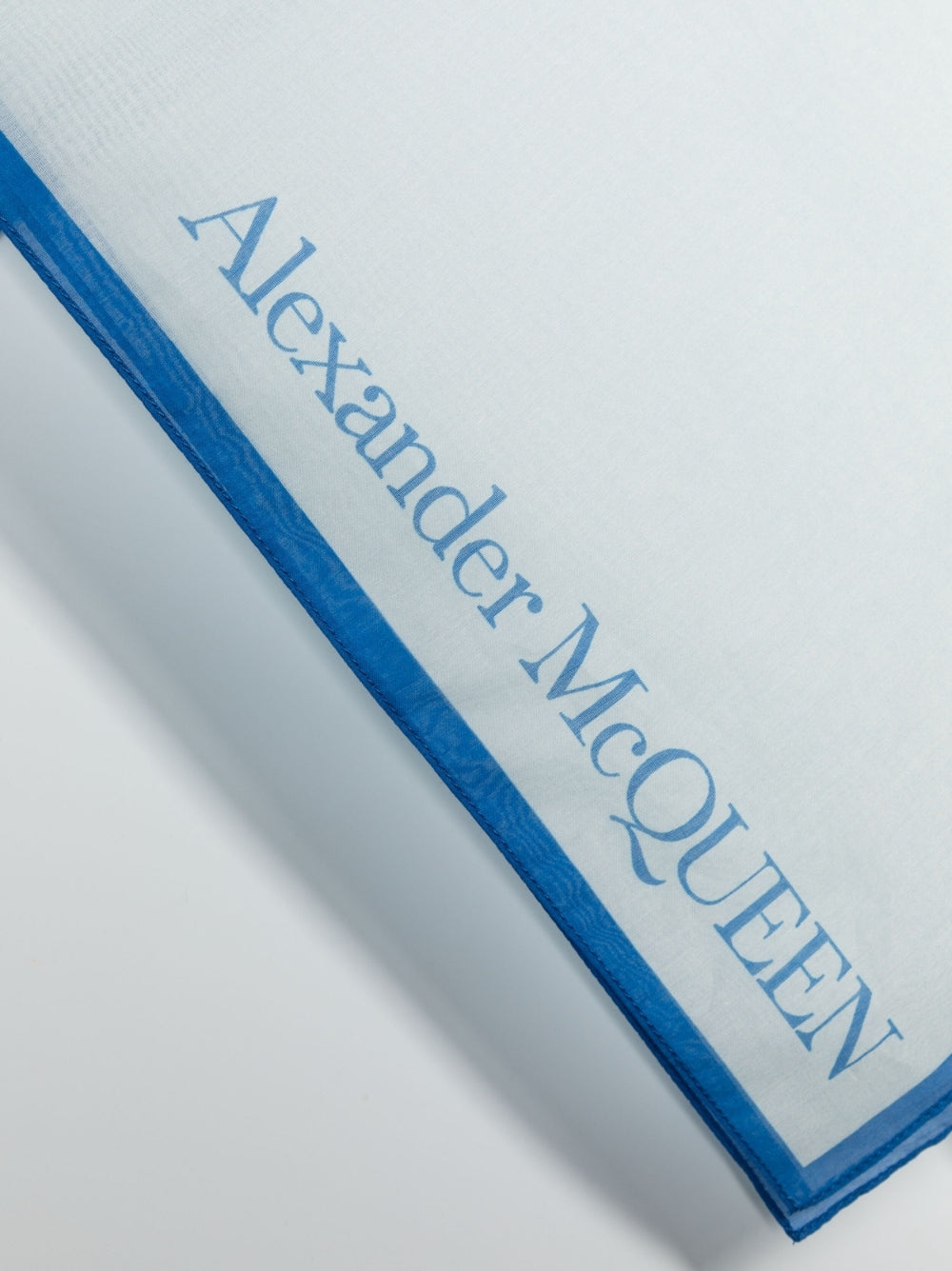 Alexander McQueen アレクサンダーMCクイーンプリントシルクブレンドコットンスカーフ - Image 2