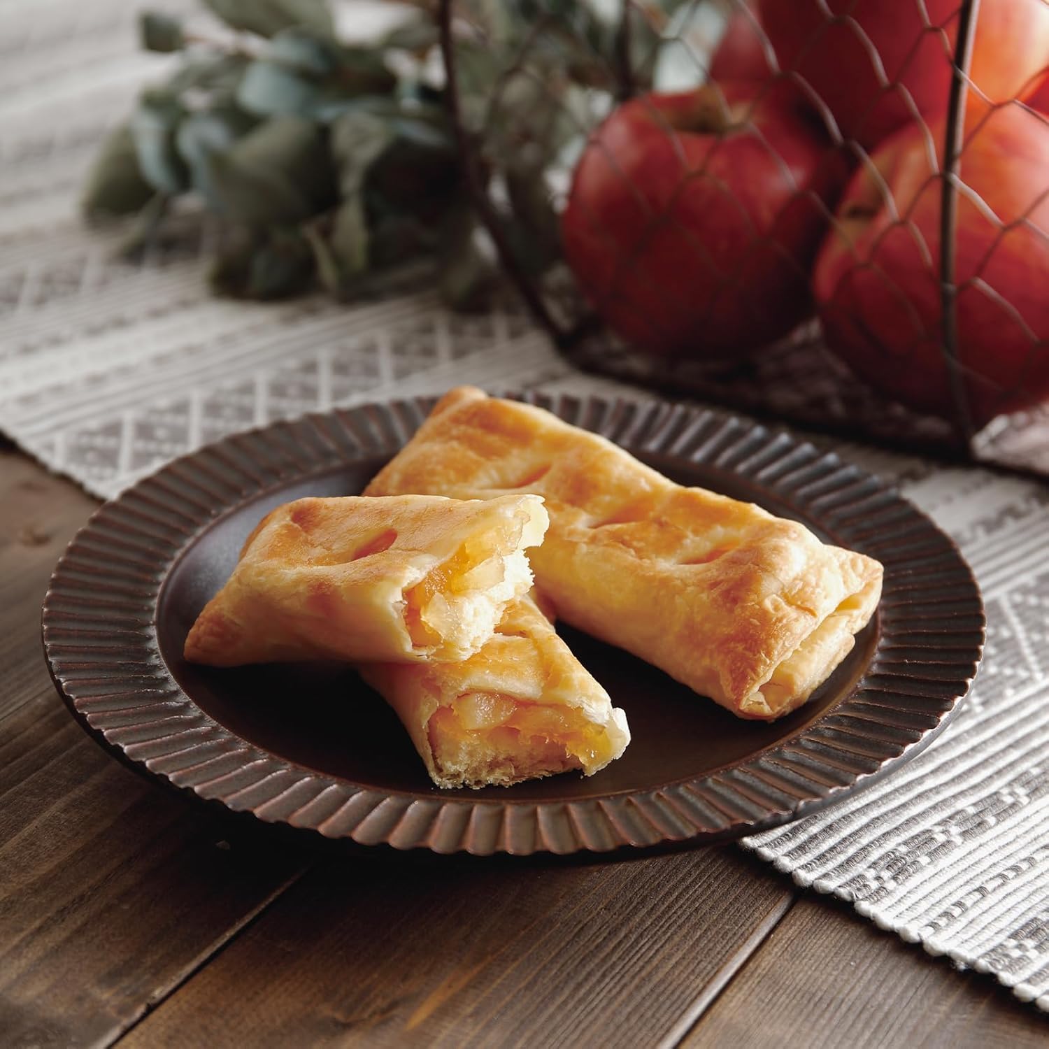 Ragnoosaaki Pastry Shier Apple Sticks, Set of 4, Aomori Mika Souvenir