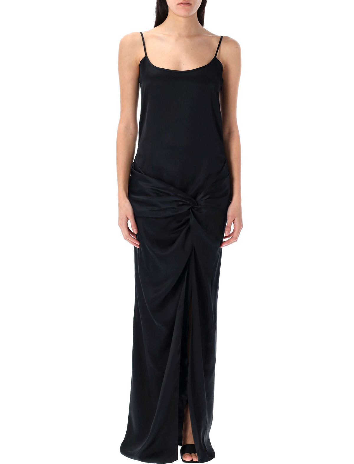 The Atticoは黒いドレスを着ています - Image 2