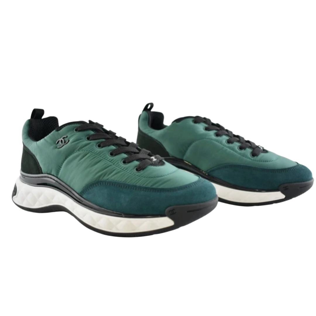 CHANEL 2021 INTERLOCKING CC LOGO SNEAKERS