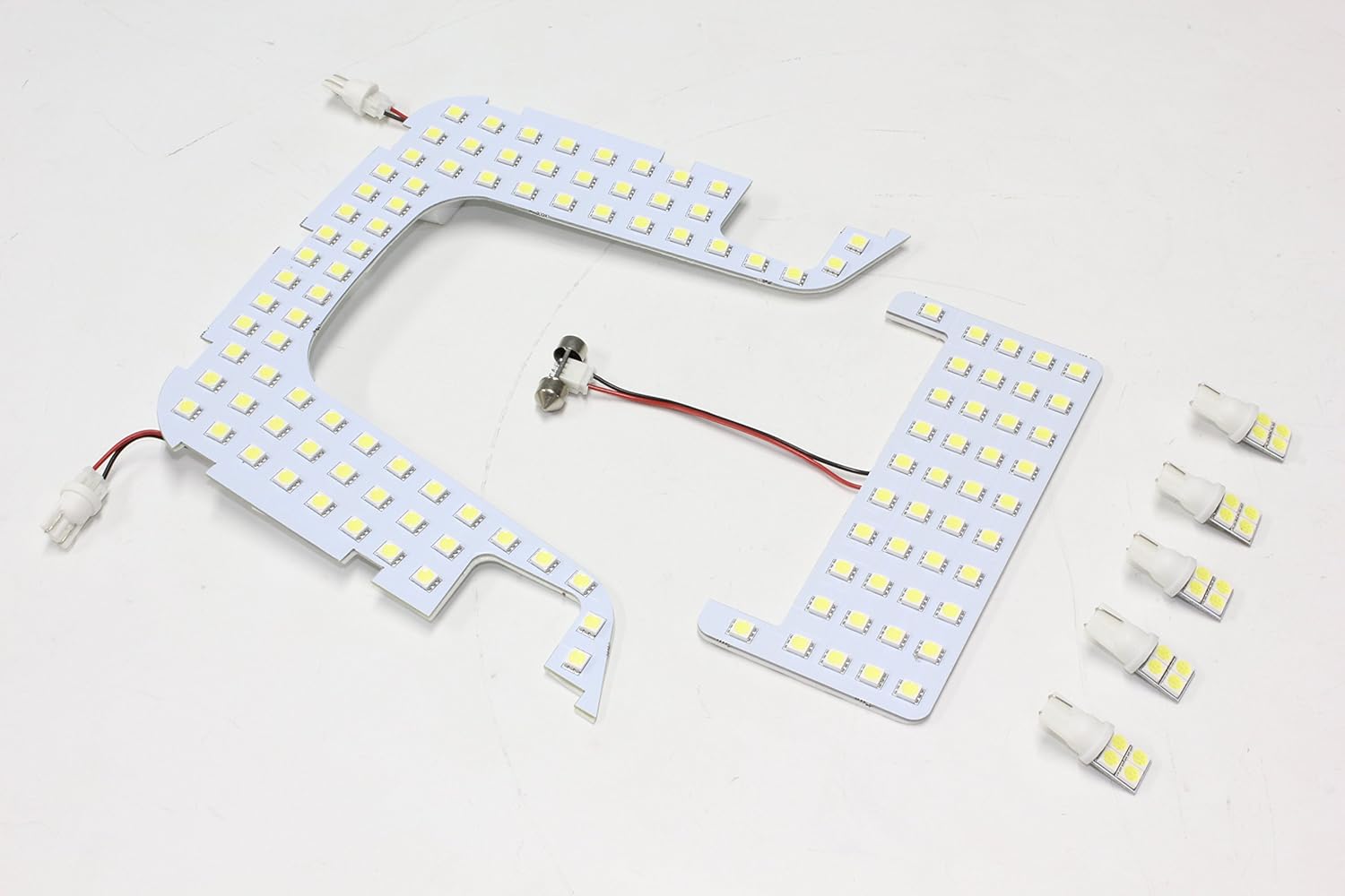 L946 ハチハチハウス トヨタ 50系 ZVW50 ZVW51 ZVW55 Sグレード サンルーフ無車 専用 SMD LED ルームランプキット 7ピース 純正交換
