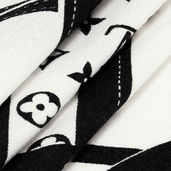 LOUIS VUITTON LV Straps Triangle - Image 2