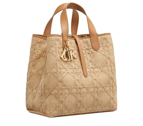 Medium Dior Toujours Vertical Tote Bag - Image 2