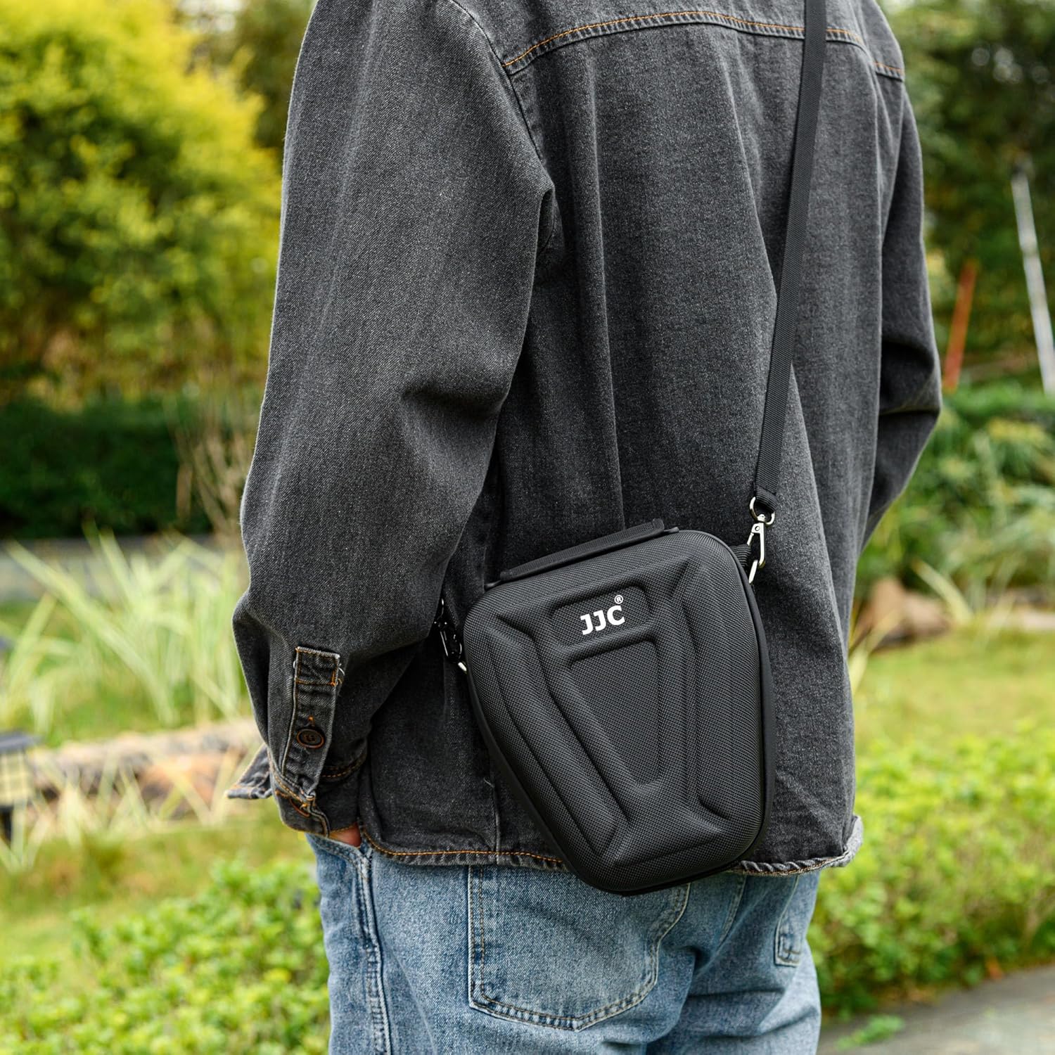 JJC Upgraded Camera Case Camera Bag for Canon EOS R100 R8 R50 R6 Mark II R7 R10 Sony a7C II a7C R a7RV a7 IV Fujifilm X-T5 X-T4 X-T3 X-T2 X100V X100F X100 Shockproof 3-way handbag with strap travel