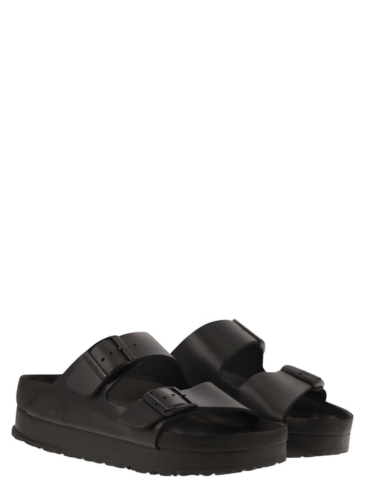 Birkenstock 革のバックル付きのビルケンシュトックアリゾナプラットフォームスリッパ - Image 2