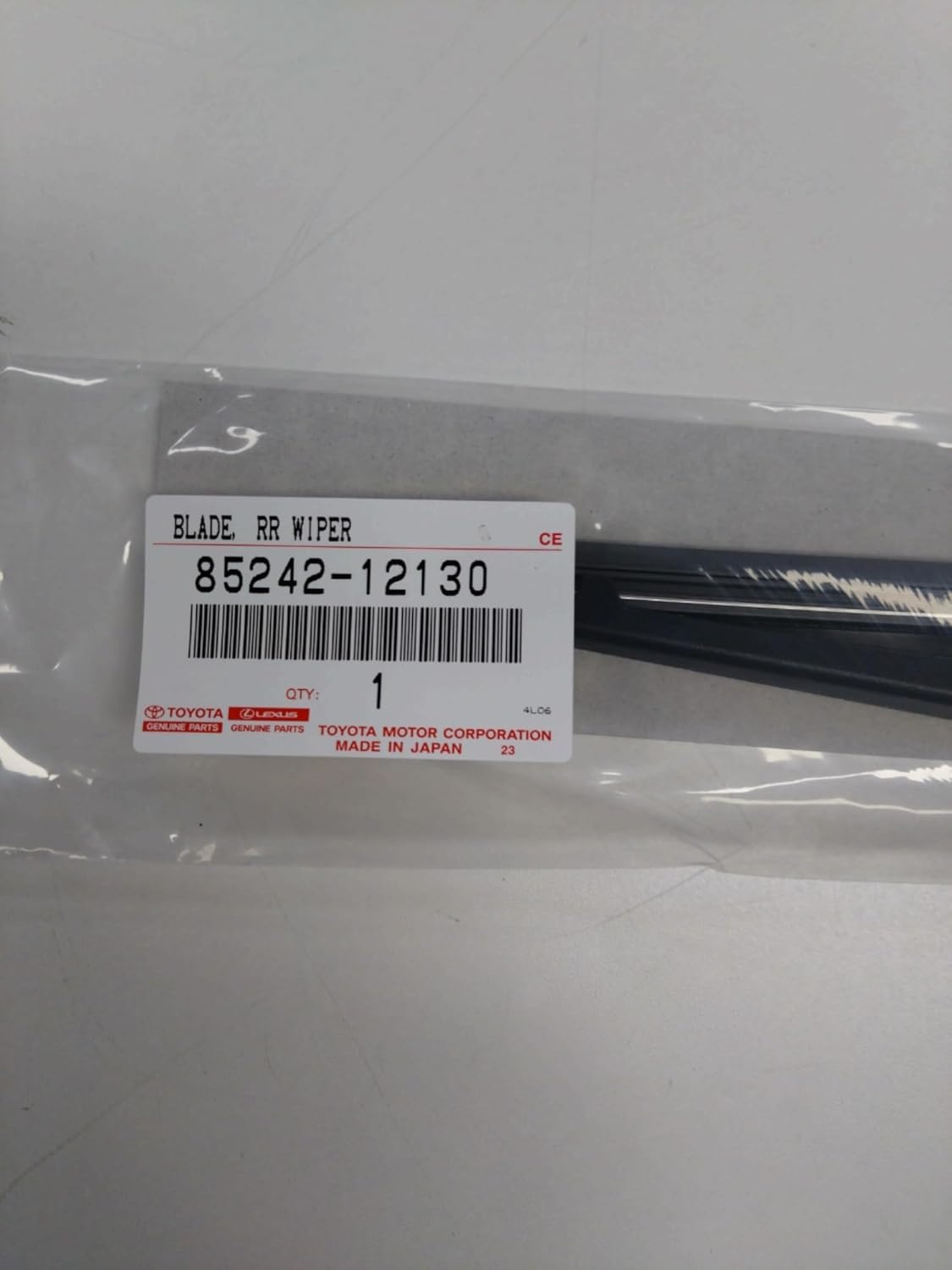 TOYOTA (トヨタ) 純正部品 リヤ ワイパ ブレード アルファード/ヴェルファイア/ハイブリット ハリアー/HYBRID 品番85242-12130