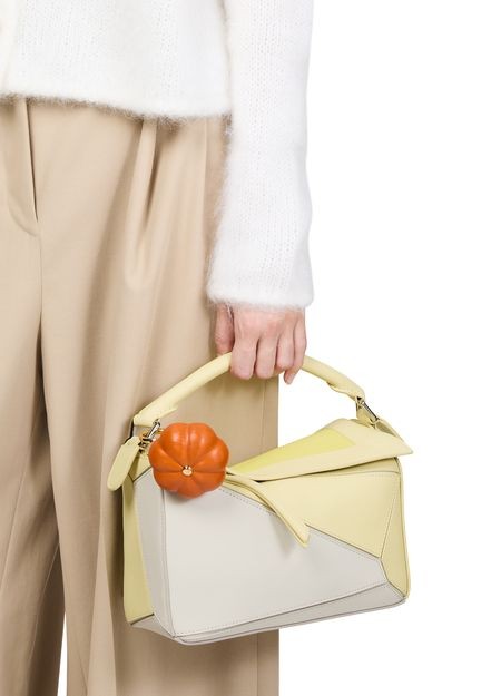 LOEWE Pumpkin charm - Image 2