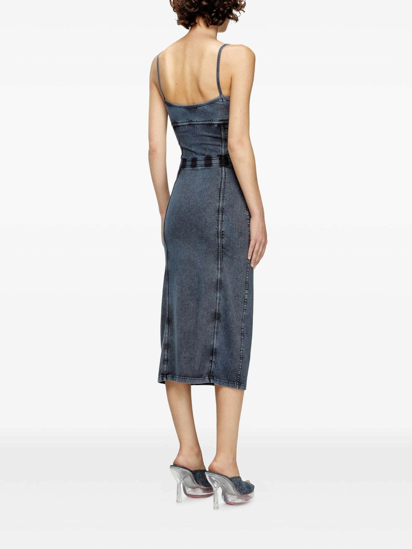 Diesel その他、の容量 - Image 2