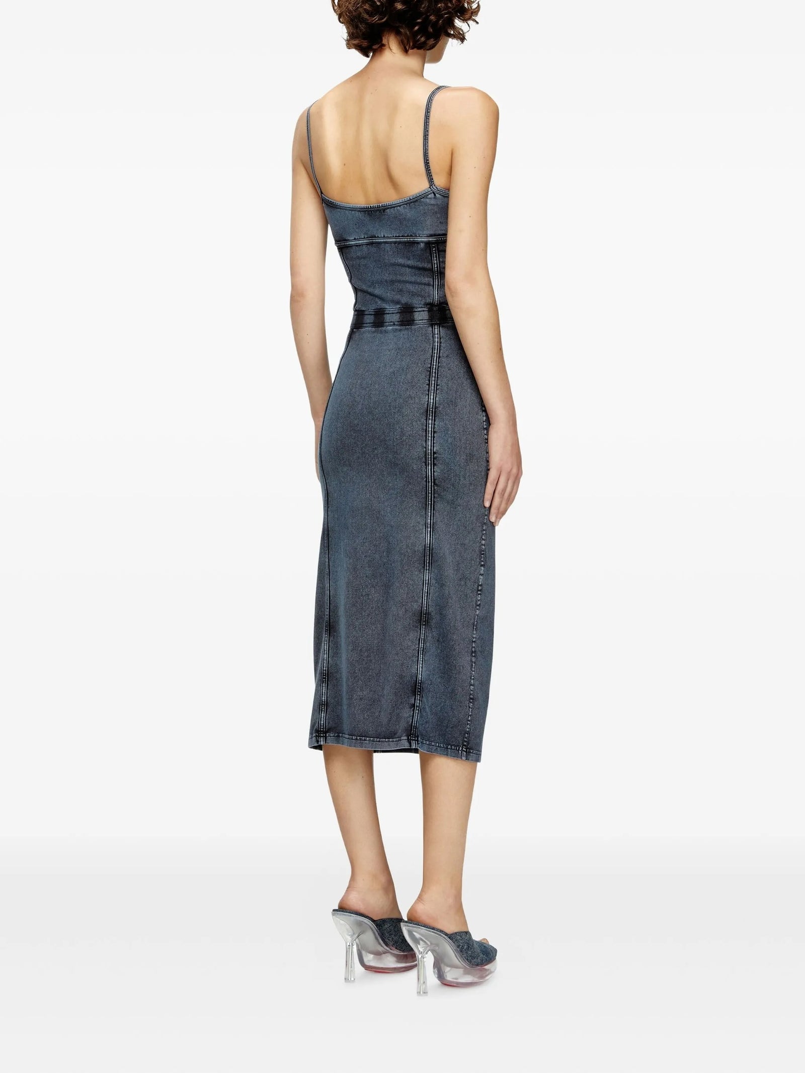 Diesel その他、の容量 - Image 2