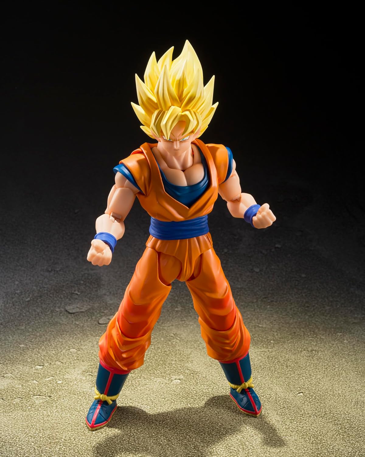 TAMASHII NATIONS S.H. Figuarts Dragon Ball Z Super Saiyan Son Goku (Beginning of the Decisive Battle), Approx. 5.7 inches (145 mm), PVC & ABS Pre-painted Action Figure