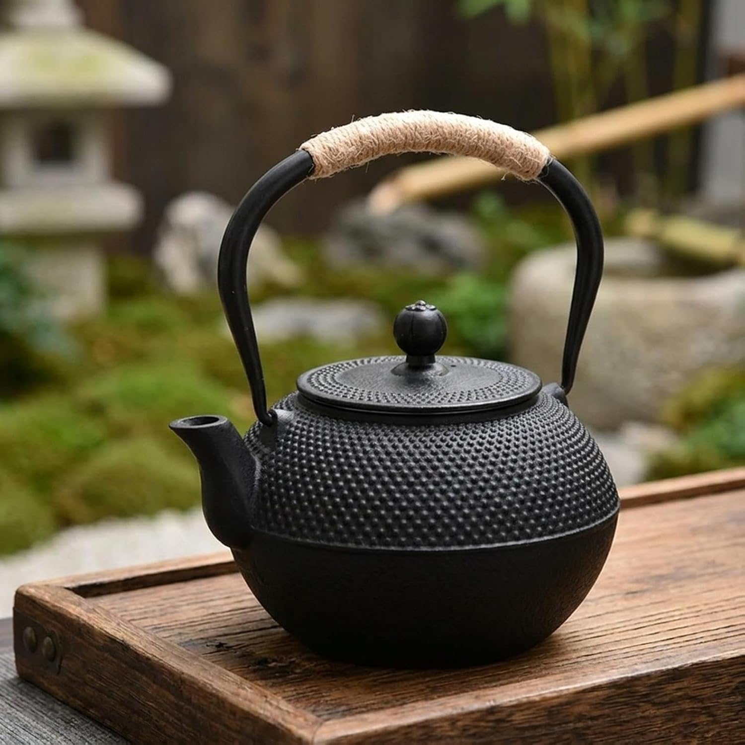 鉄瓶 急須 やかん・ケトル 誘導加熱式・直火対応 茶こし付き 鉄分補給 おしゃれ 伝統工芸品 贈り物（誕生日・結婚・新築・クリスマス） 家庭用・業務用 容量1200ミリリットル 直火可 (1200ML,A)