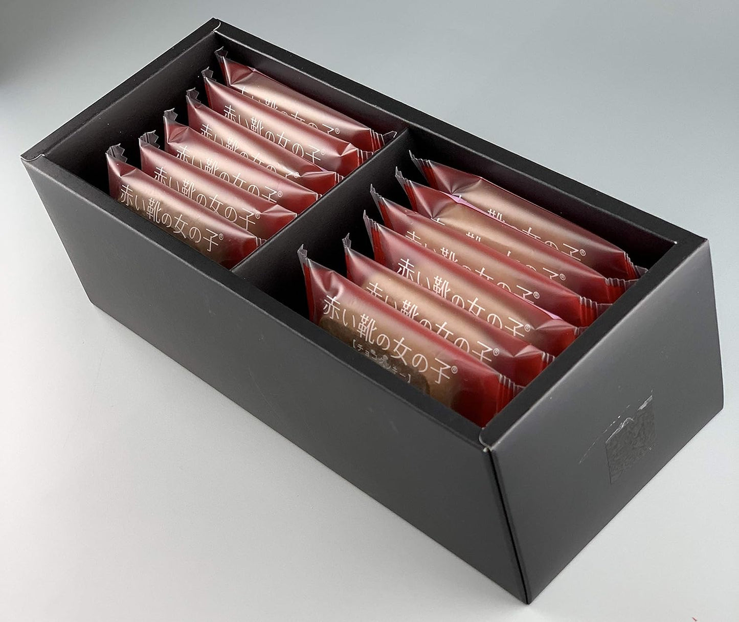 Yokohama Souvenir Yokohama Marine Foods Red Shoe Girl Strawberry Chocolate Cookies 12 pieces Mail Order Gift For Gifting Confectionery Baked Goods New Year's Gift Mid-year Gift Year-end Gift