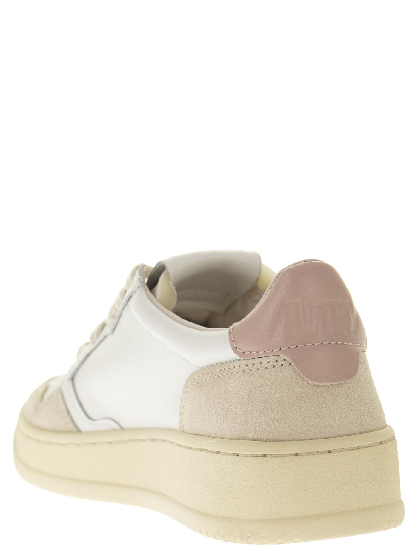 Autry Medalist Low LeatherとSuede Sneakers - Image 3